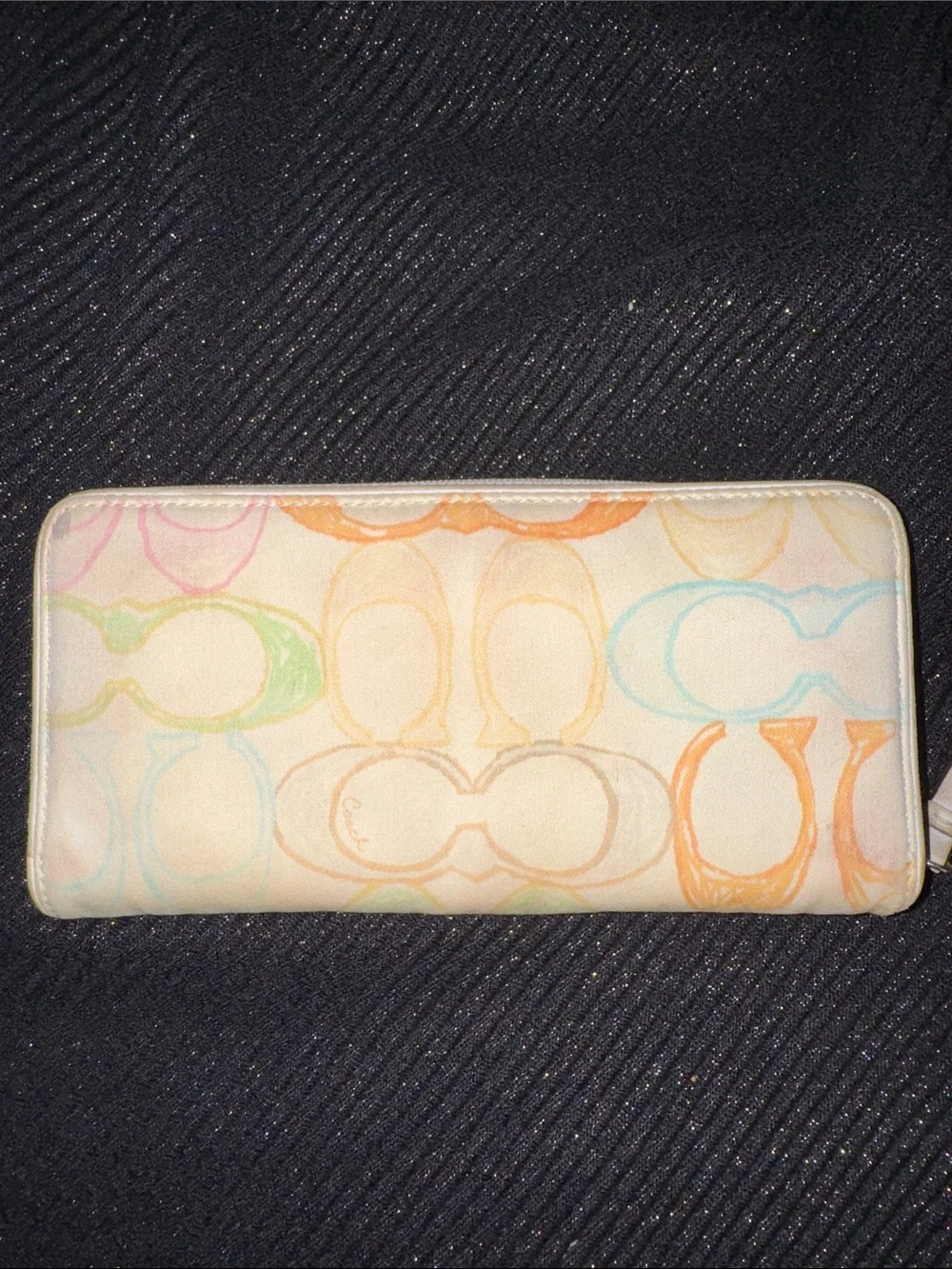 Coach Hamptons y2k vintage pastel scribble pattern zip around wallet